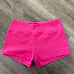 Savage Barbell hot pink booty shirts!